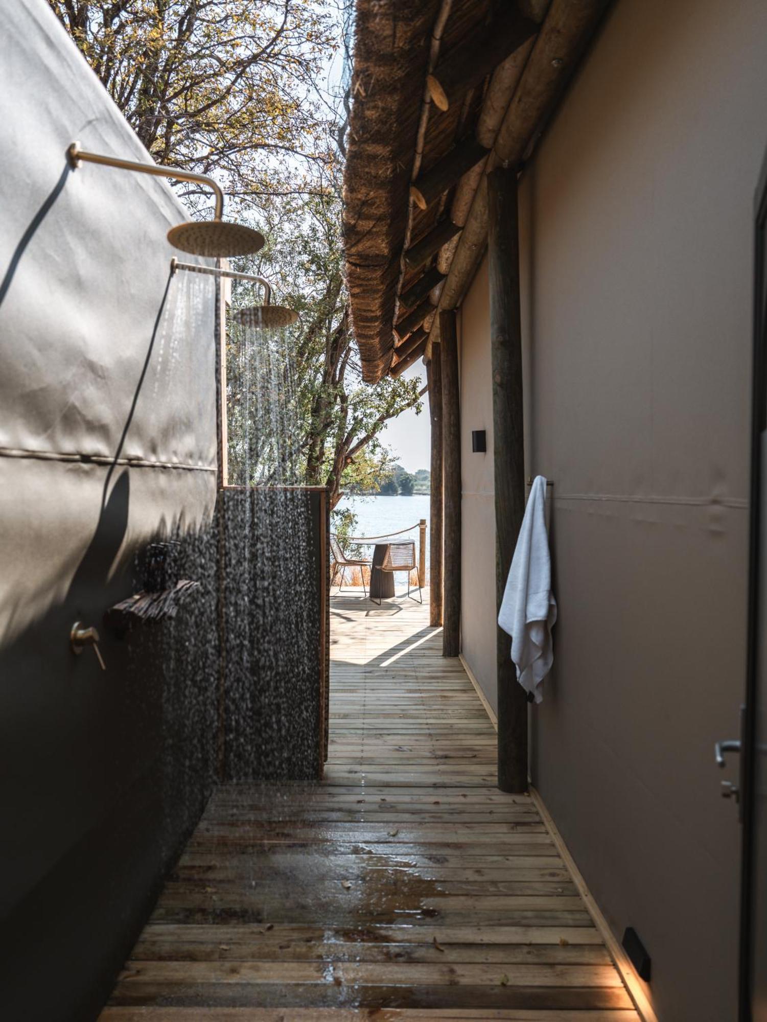 Victoria Falls River Lodge Экстерьер фото