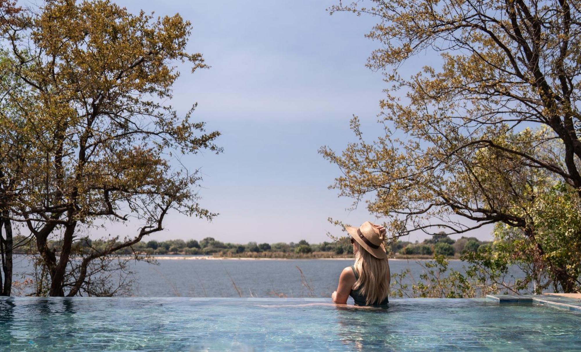 Victoria Falls River Lodge Экстерьер фото