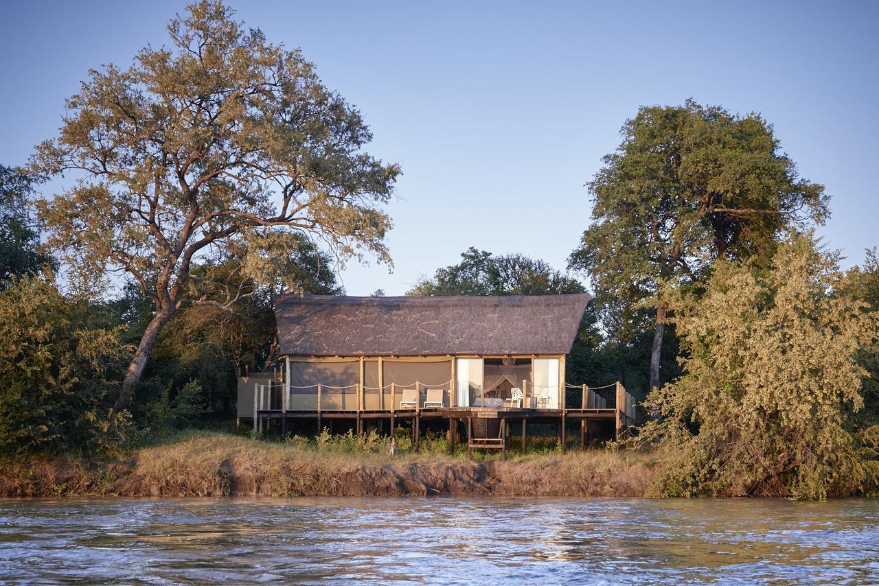 Victoria Falls River Lodge Экстерьер фото